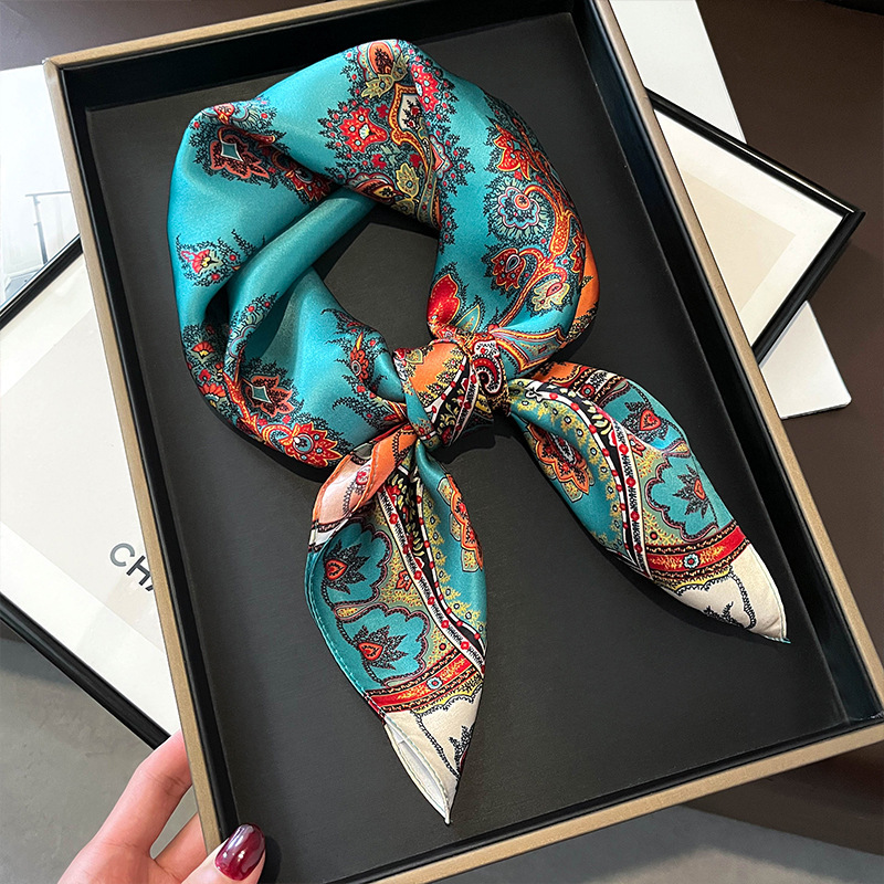 Group écharpe injSquare pour f - Silk Tie Woven avis et prix